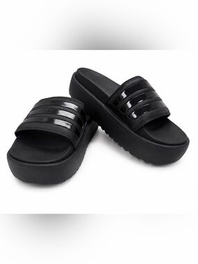 NWT Adidas Sdilette Platform Slide Sandals in Black